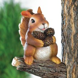 Squirrel Tree Decor (option: Gathering)
